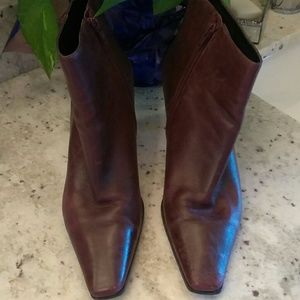 Authentic Etienne Aigner Burgundy Ankle Boots